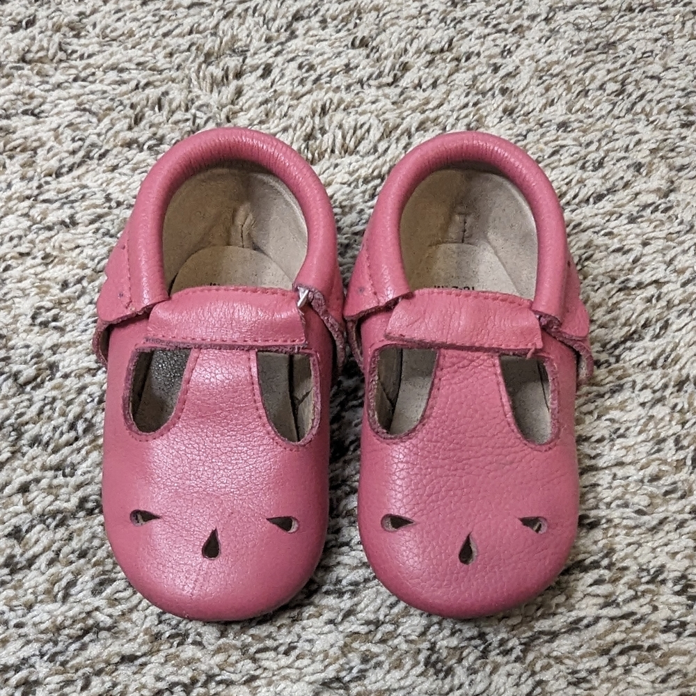 Monkey Feet size 18-24M